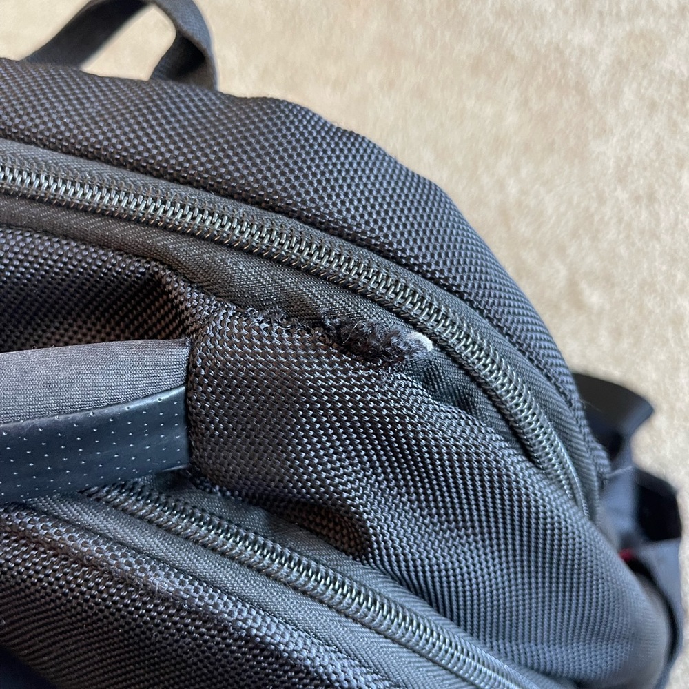 Samsonite backpack - see all pictures - Picture 2 of 6